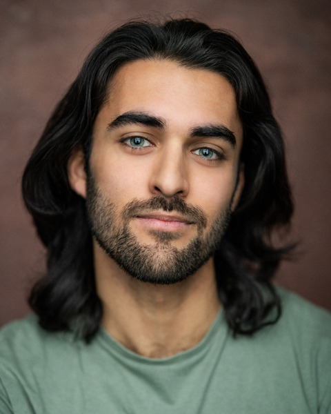 Oliver Anson headshot